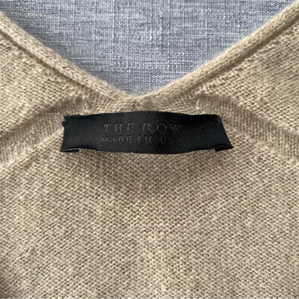 The Row | 100% Cashmere Mio Oversized V Neck Beige A-line Shape Sweater - Picture 8 of 17